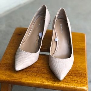 Merona  Cream/Nude Short (3") Heels